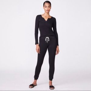 Monrow
BLACK
BABY THERMAL CUFF
SWEATS
L